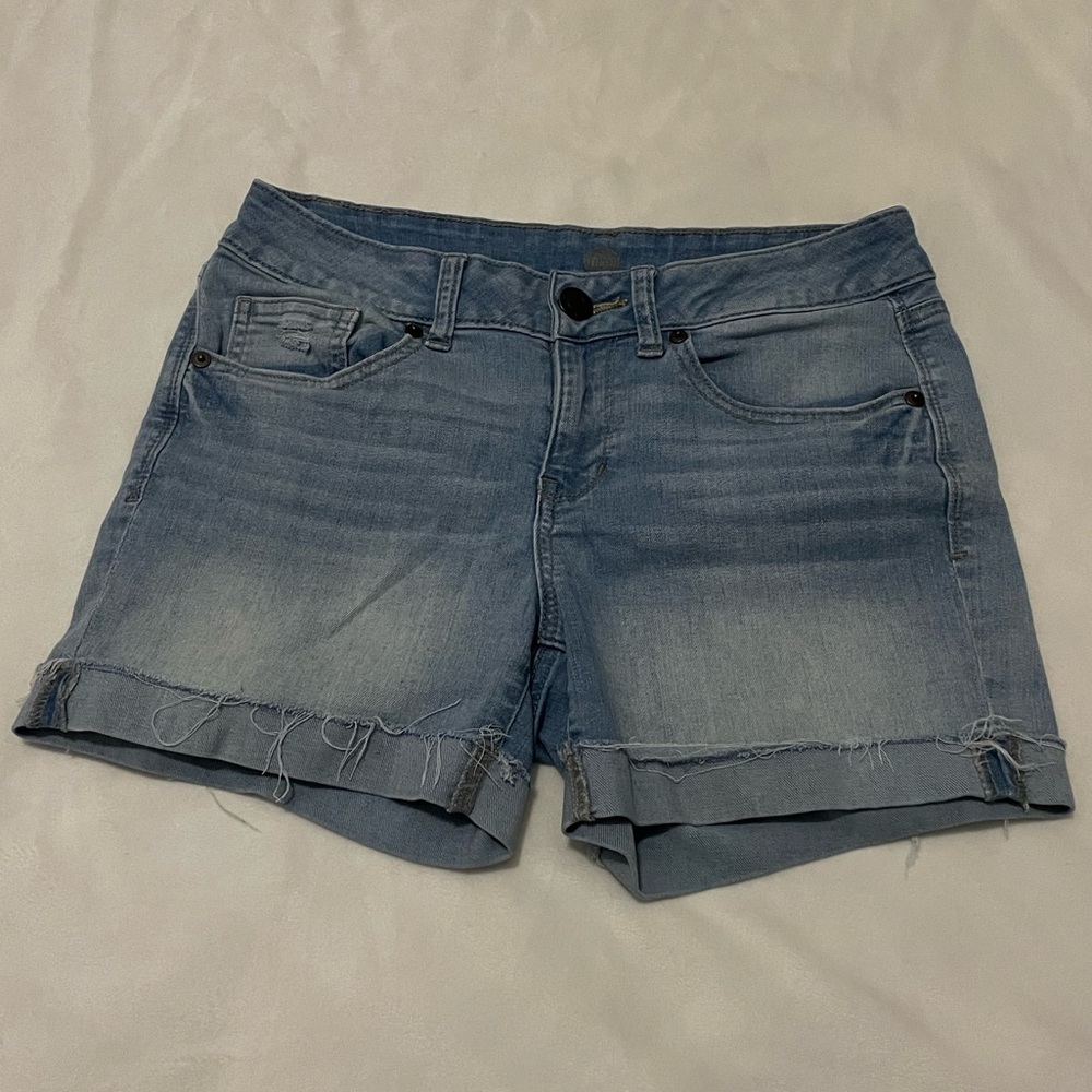 SO Favorite MIDI Denim Shorts